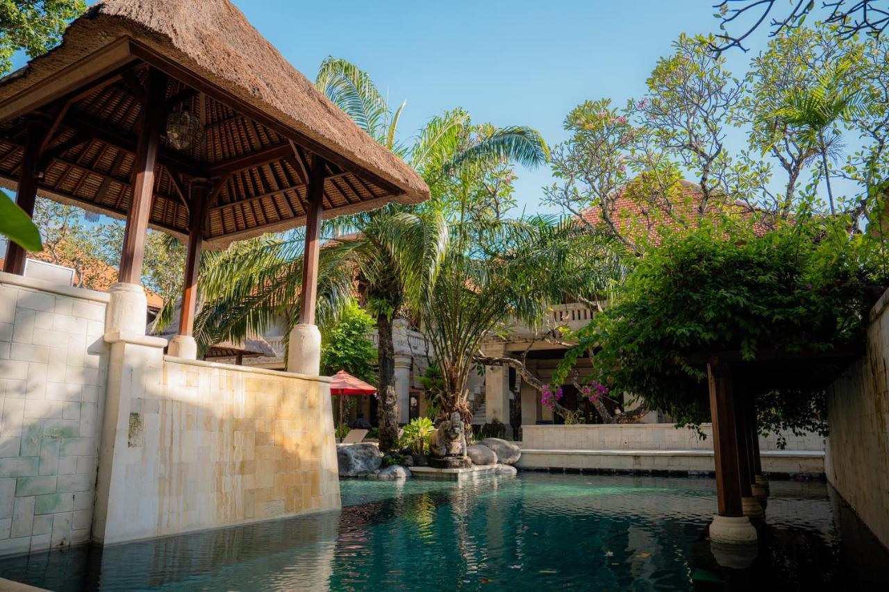 Griya Santrian A Beach Resort And Spa Санур Екстер'єр фото