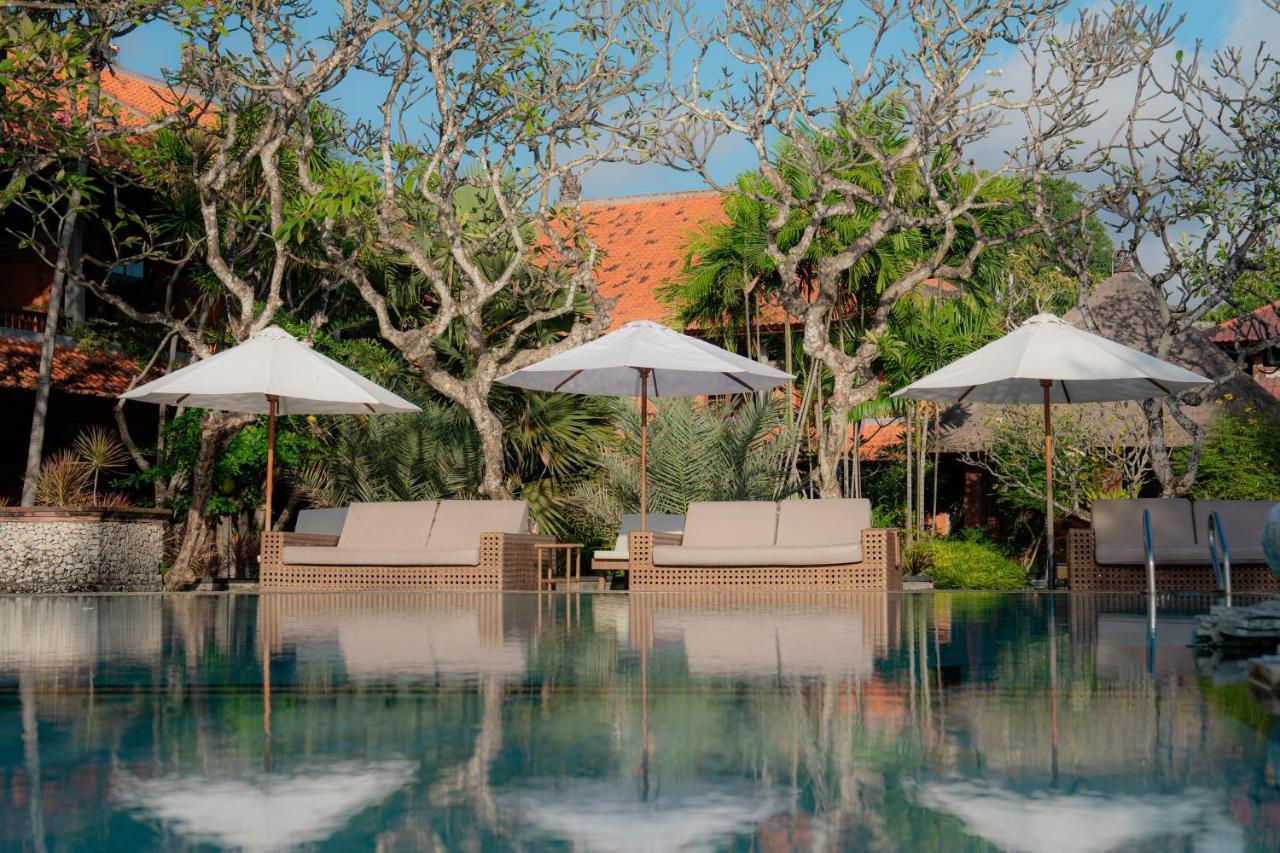 Griya Santrian A Beach Resort And Spa Санур Екстер'єр фото