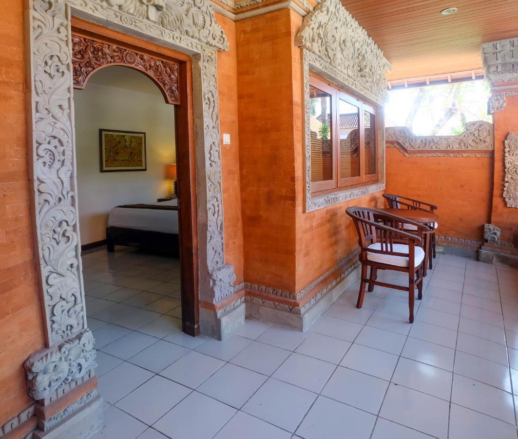 Griya Santrian A Beach Resort And Spa Санур Екстер'єр фото
