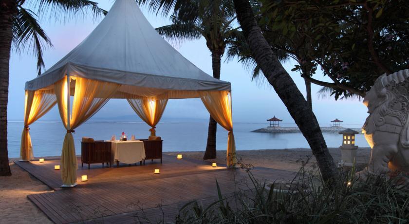 Griya Santrian A Beach Resort And Spa Санур Екстер'єр фото