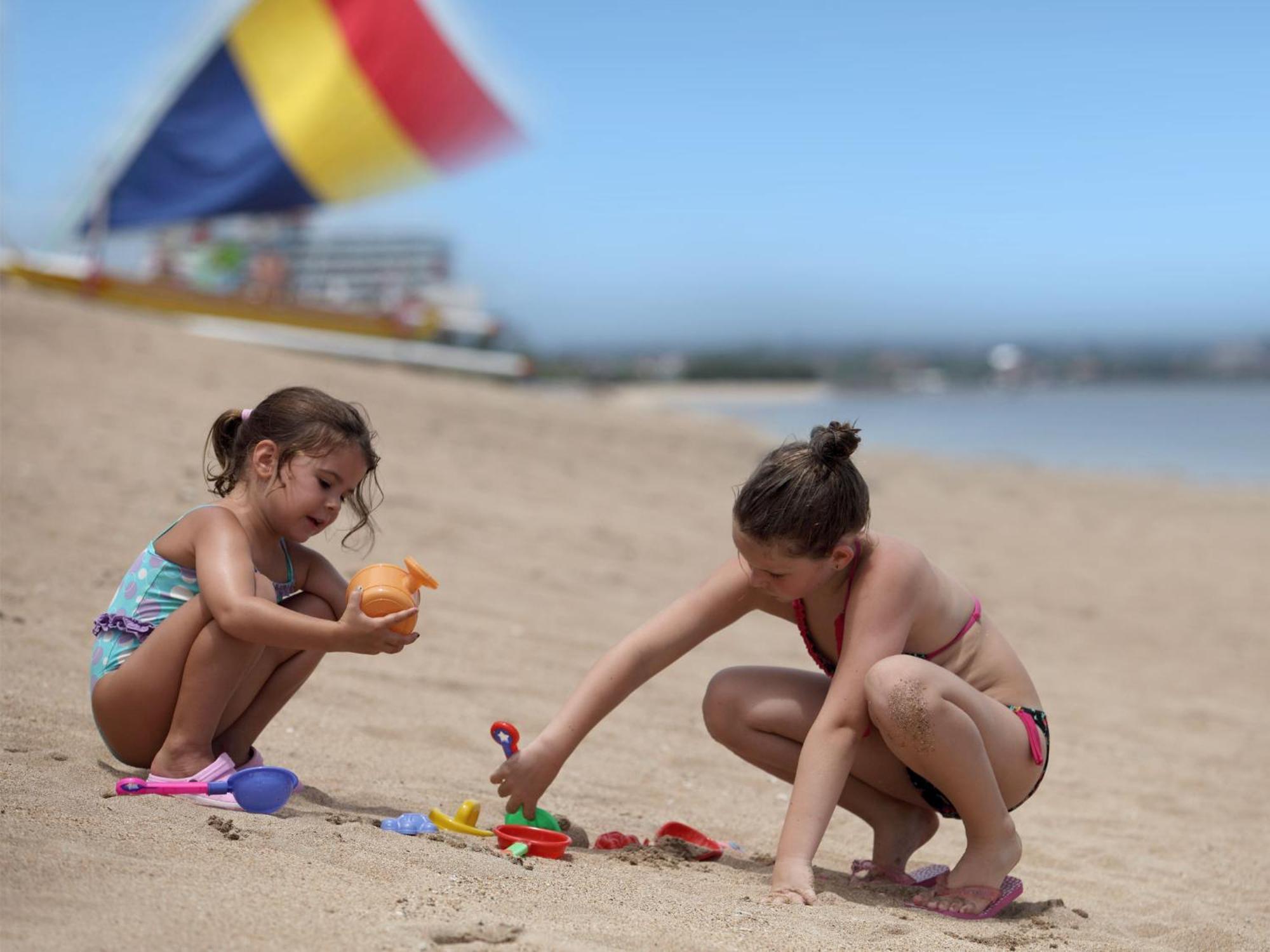Griya Santrian A Beach Resort And Spa Санур Екстер'єр фото