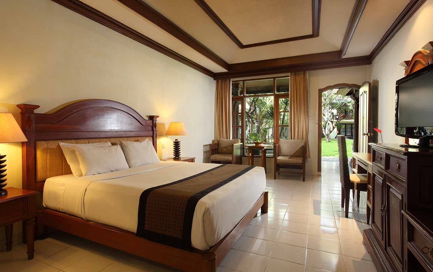 Griya Santrian A Beach Resort And Spa Санур Екстер'єр фото